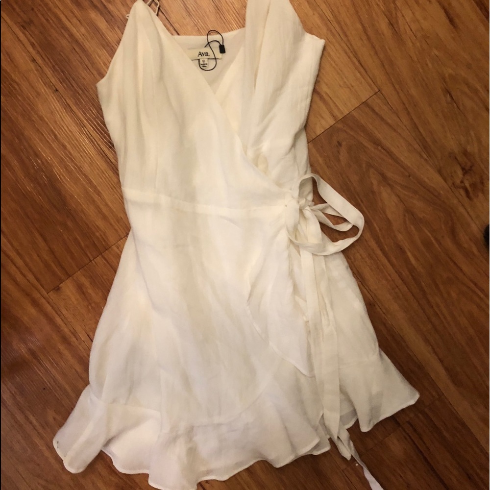 Nwot. White cascading ruffles dress